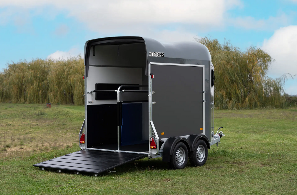 Van Cheval Liberté Gold 3 Origins Premium model – 2024 – Image 3