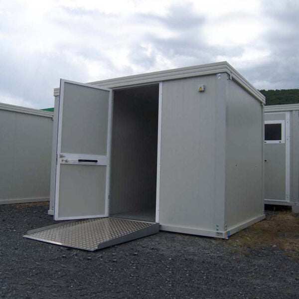 Bloc sanitaire PMR neuf avec WC PMR, lavabo PMR, WC standard et lave-mains – Image 6