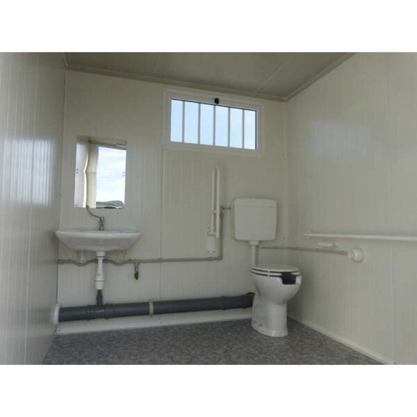Bloc sanitaire PMR neuf avec WC PMR, lavabo PMR, WC standard et lave-mains – Image 2