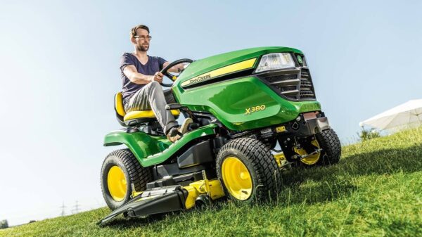Tondeuse autoportée John Deere X380 - Performances exceptionnelles – Image 6